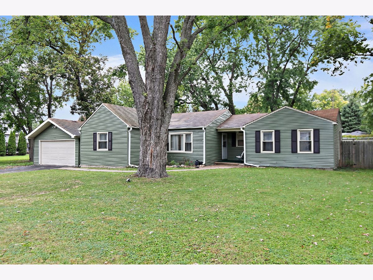  For Sale Wonder Lake Illinois, 9020 Shady Lane