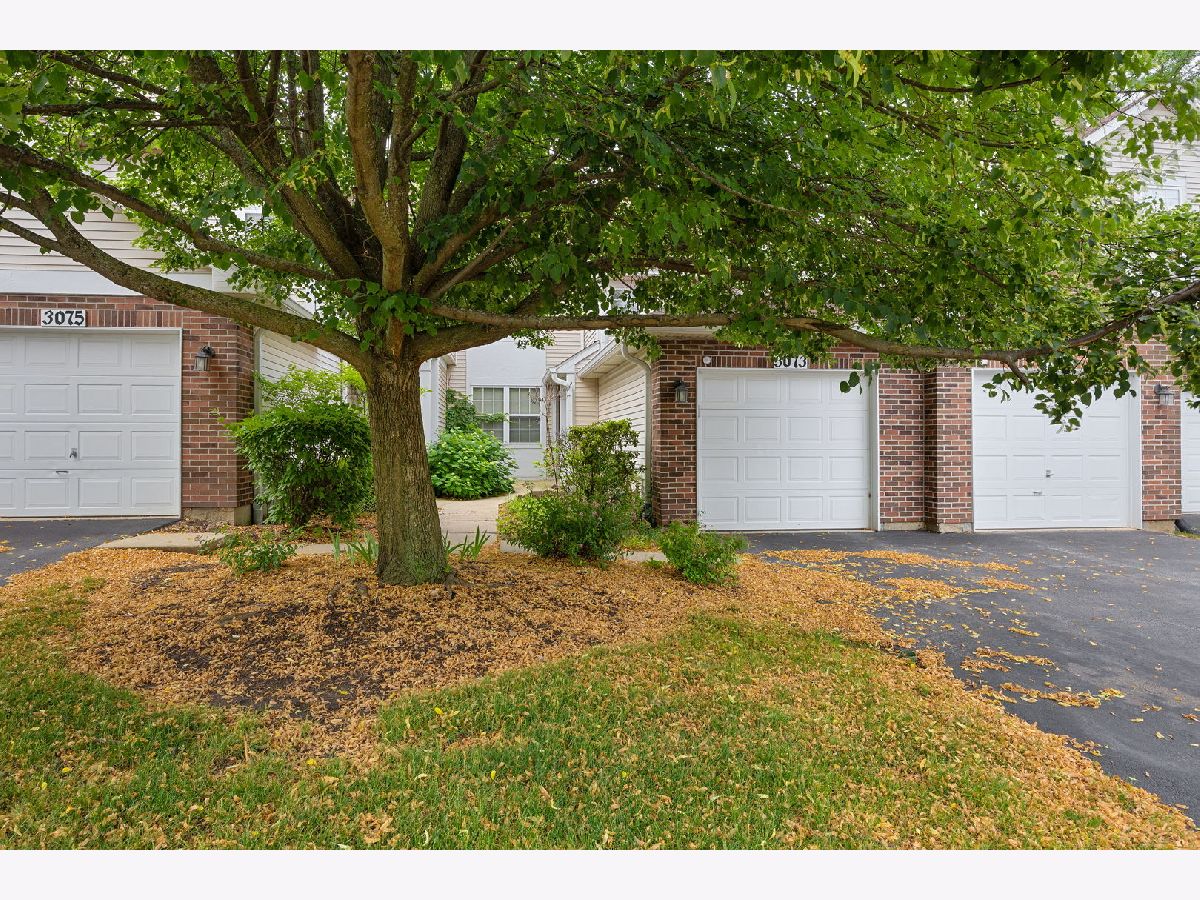 Townhomes & Condos Rented Crosswinds Naperville Illinois, 3073 Kentshire