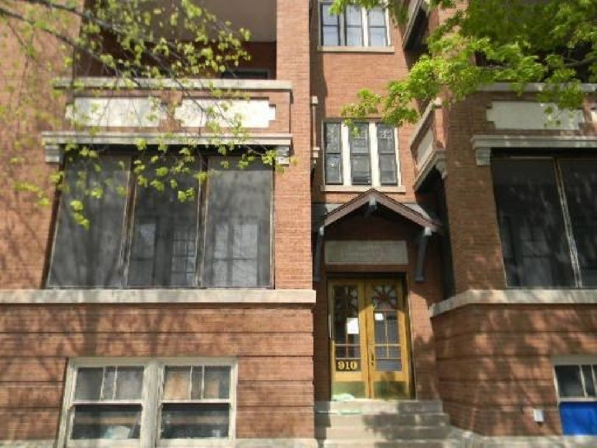  Rented Chicago Illinois, 908 Waveland