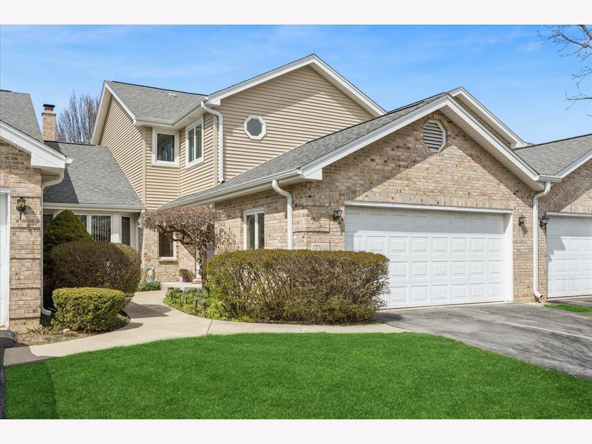 For Sale Orland Park Illinois, 17346 Brook Crossing Court