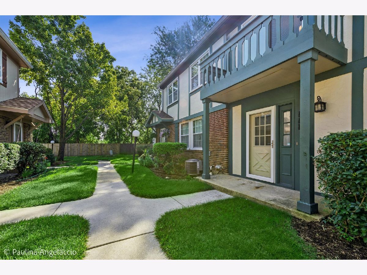  For Sale Vernon Hills Illinois, 111 Lindenwood Court