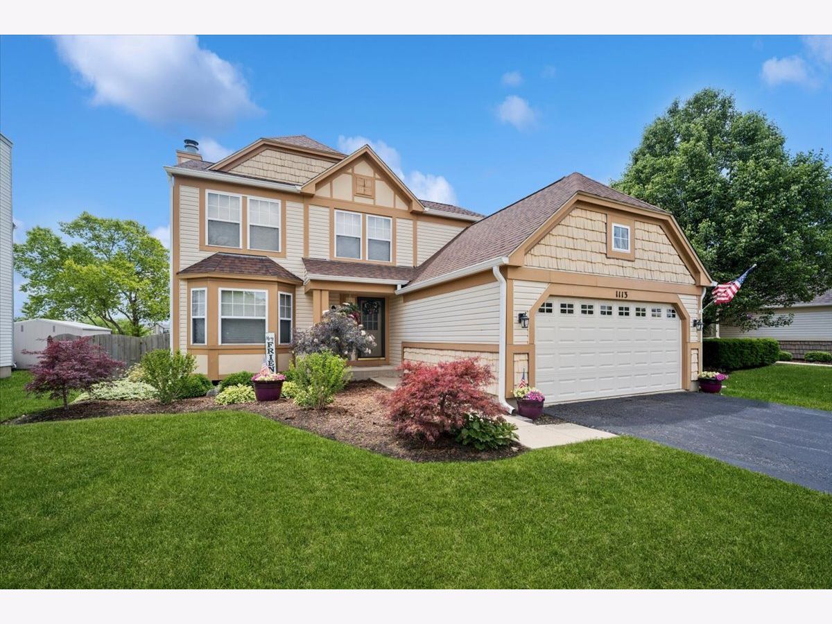 Homes & Townhomes & Condos For Sale Willow Bay Elgin Illinois, 1113 Annandale Drive
