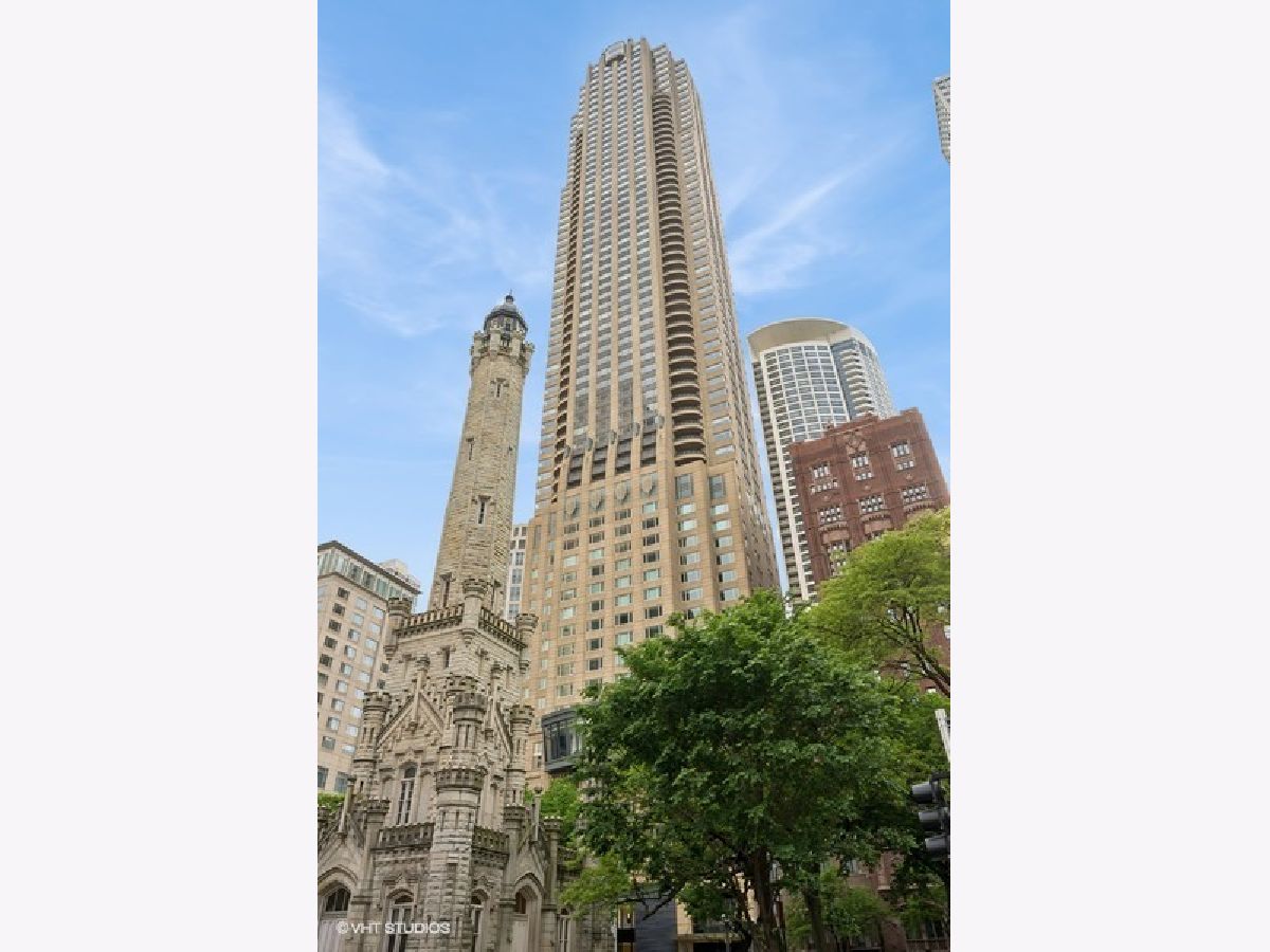  For Sale Chicago Illinois, 800 Michigan Avenue