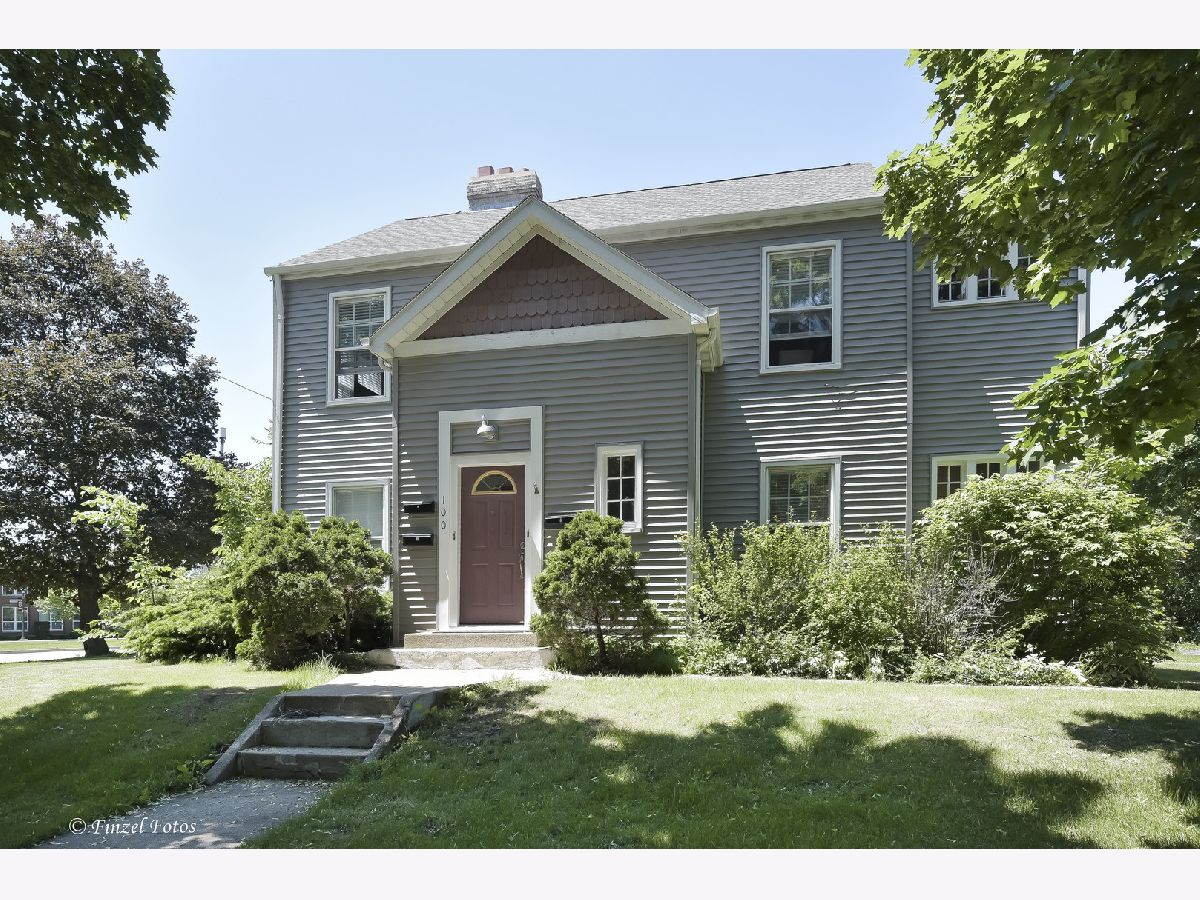  For Rent Crystal Lake Illinois, 100 Caroline