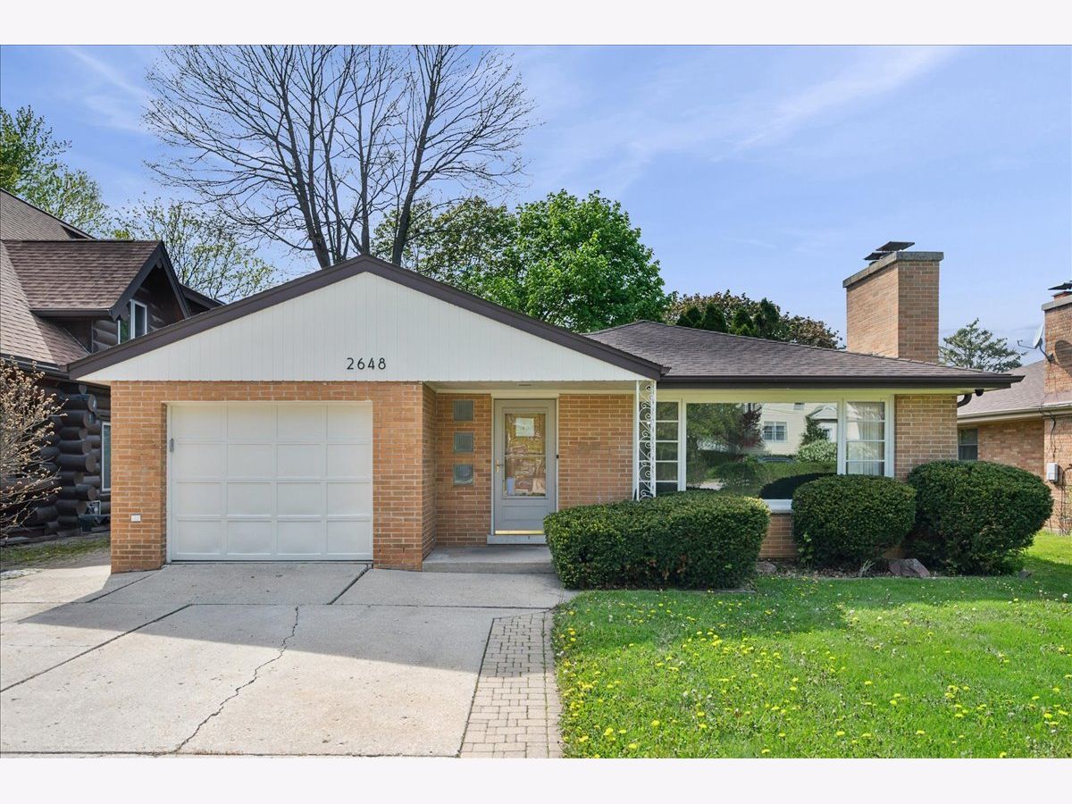  For Sale Highland Park Illinois, 2648 Western Avenue