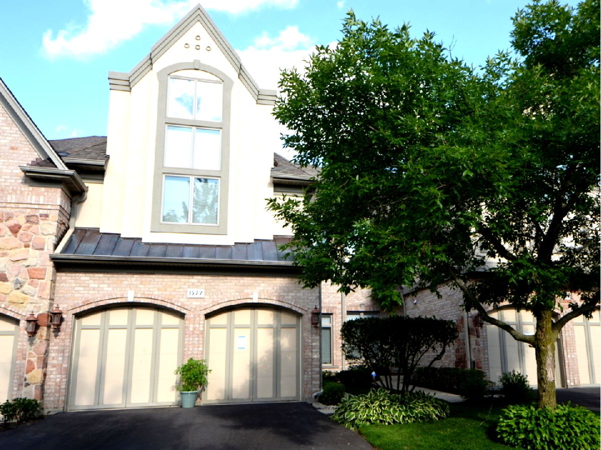 For Rent Palatine Illinois, 1577 Kembley
