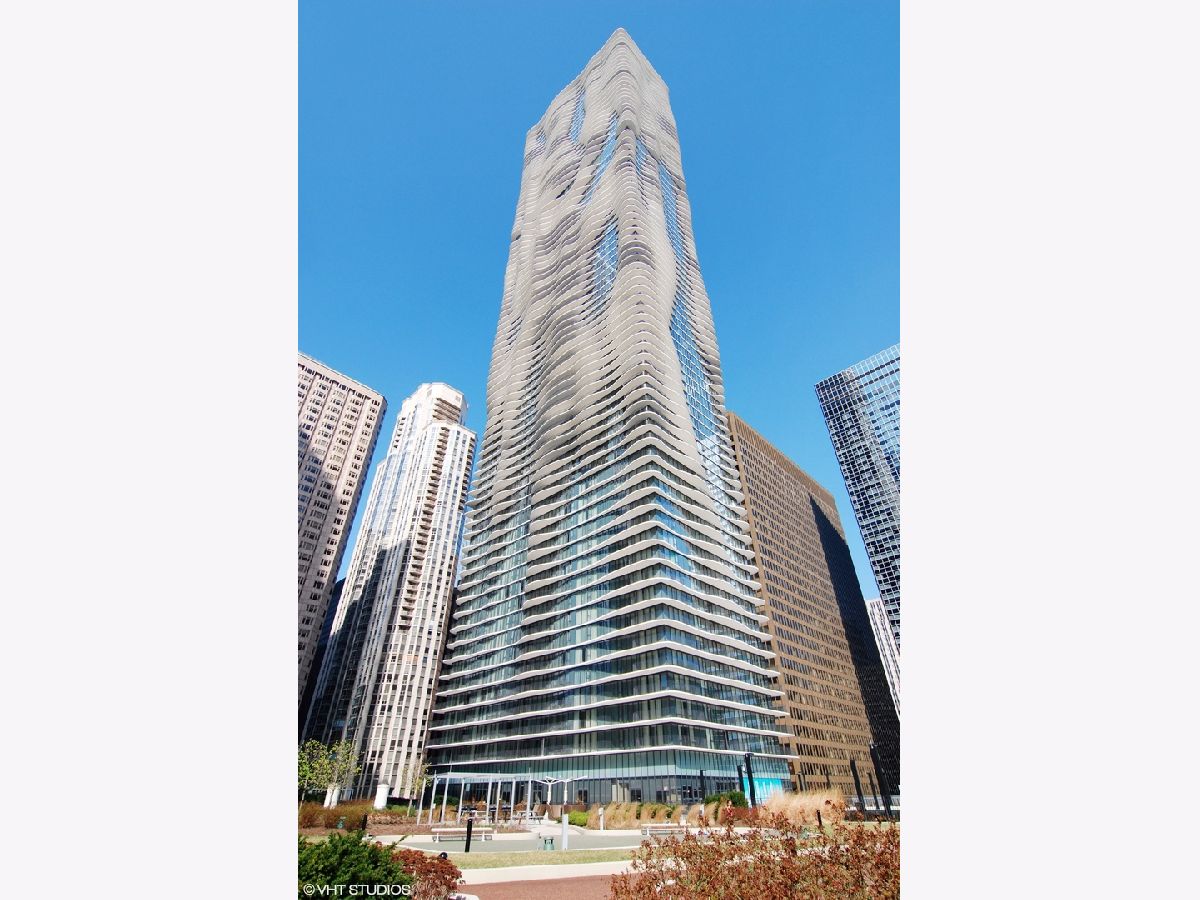  For Sale Chicago Illinois, 225 Columbus Drive