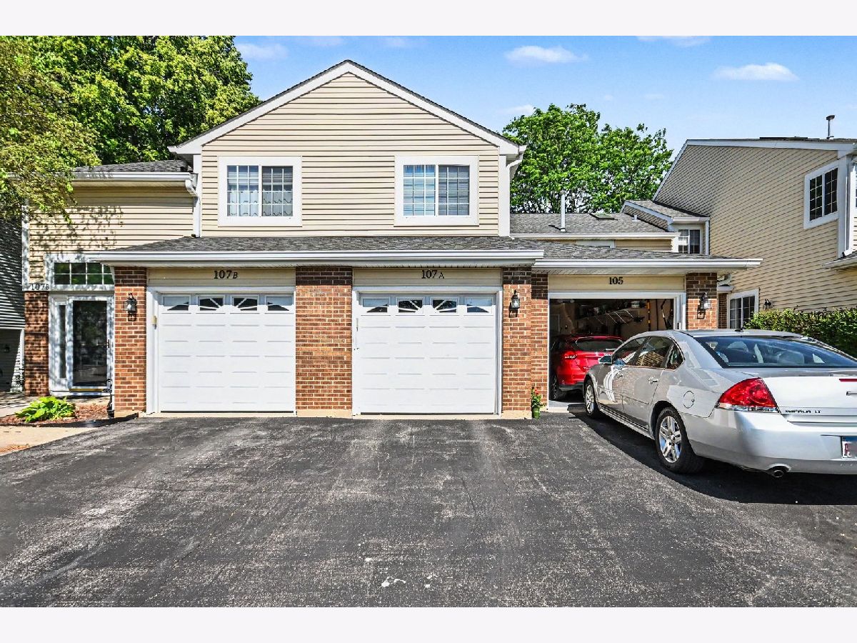  For Sale Streamwood Illinois, 107 Winchester Drive