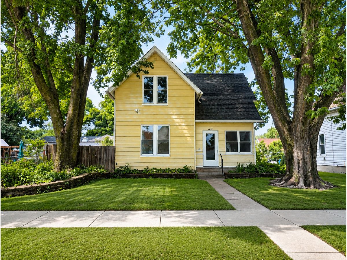  For Sale Moline Illinois, 2607 13th Avenue