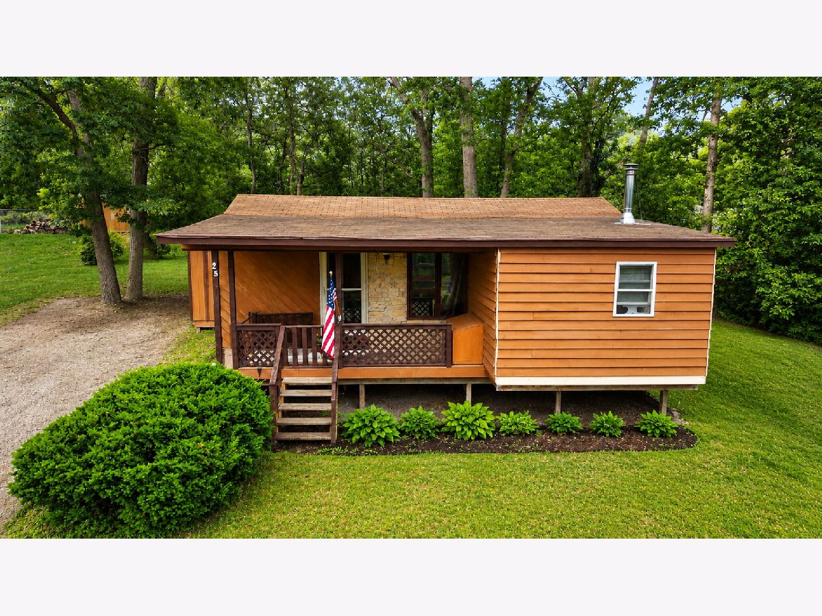  For Sale Lakemoor Illinois, 25 Beacon Bay
