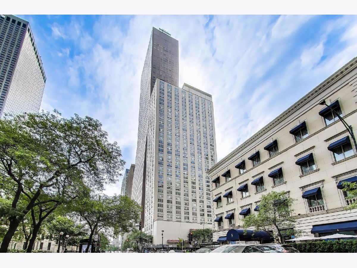  For Sale Chicago Illinois, 777 Michigan Avenue