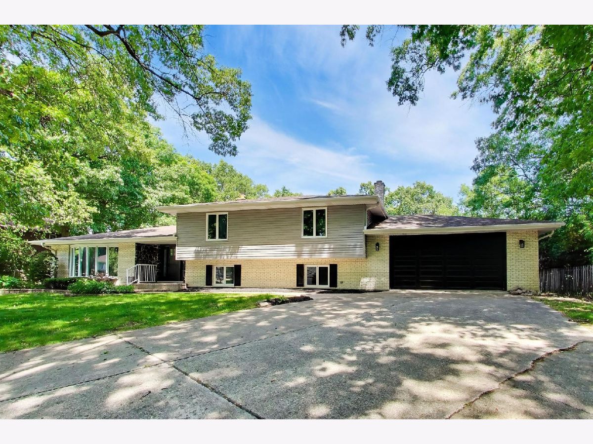  For Sale Burr Ridge Illinois, 16w250 93rd Place