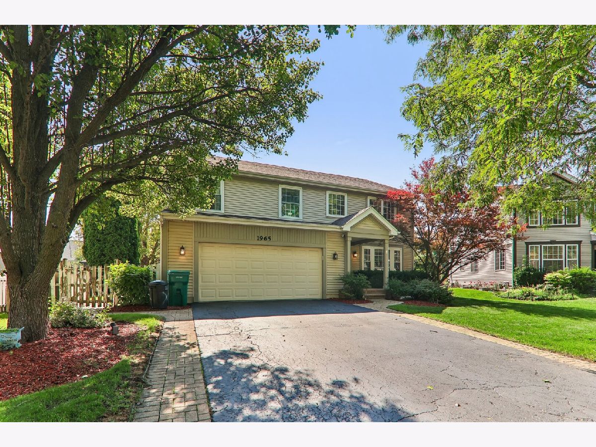 Homes & Condos & Townhomes For Sale Avalon Wheeling Illinois, 1965 Merlot Court