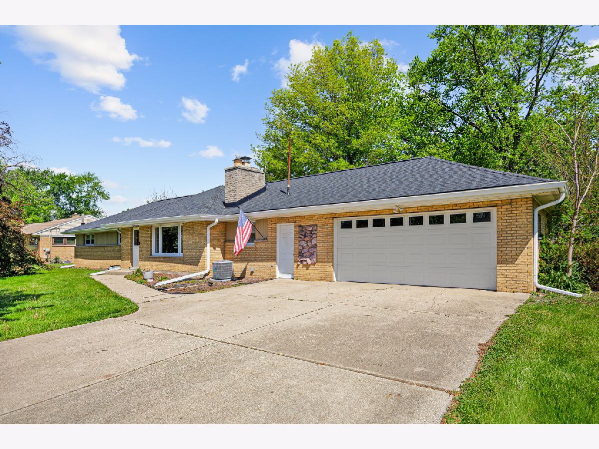 For Sale Lansing Illinois, 3256 Otto Street