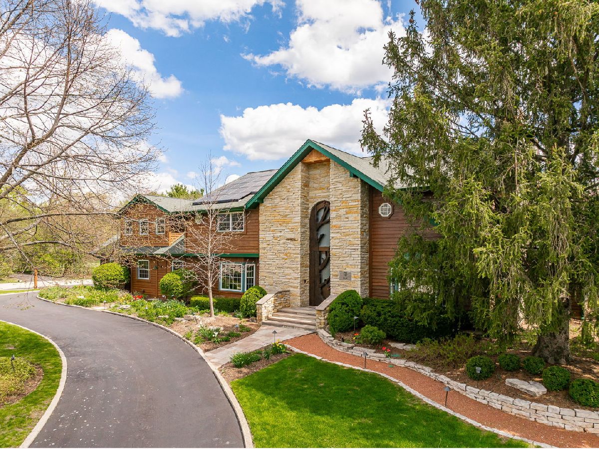  For Sale Hawthorn Woods Illinois, 10 Elm Street