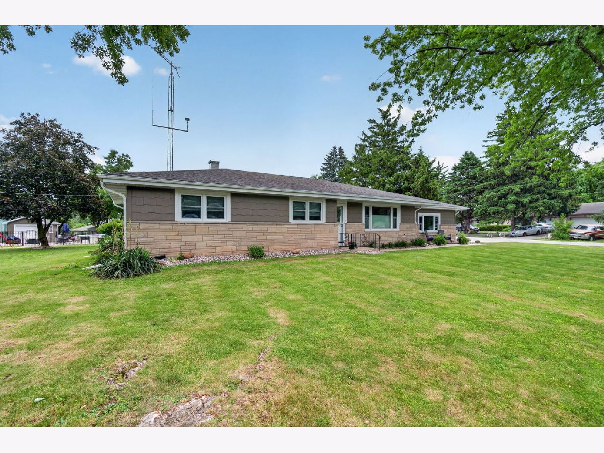  For Sale Channahon Illinois, 23854 Essex Drive