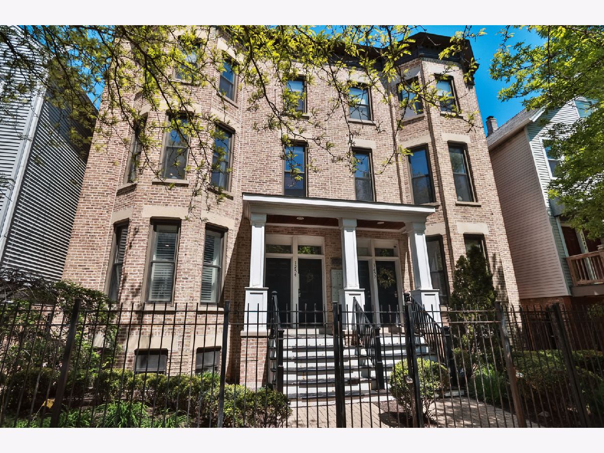  For Sale Chicago Illinois, 1254 Diversey Parkway
