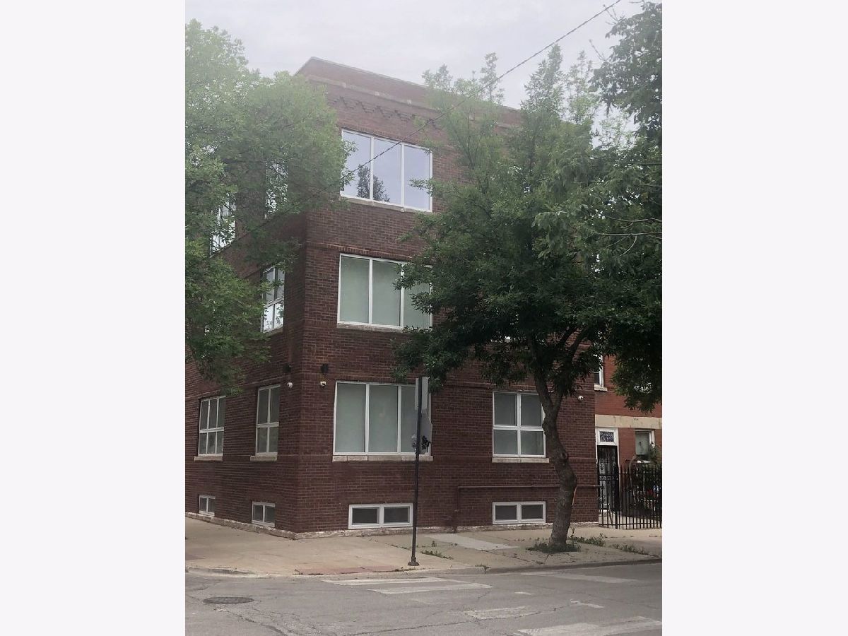  For Rent Chicago Illinois, 2202 Race