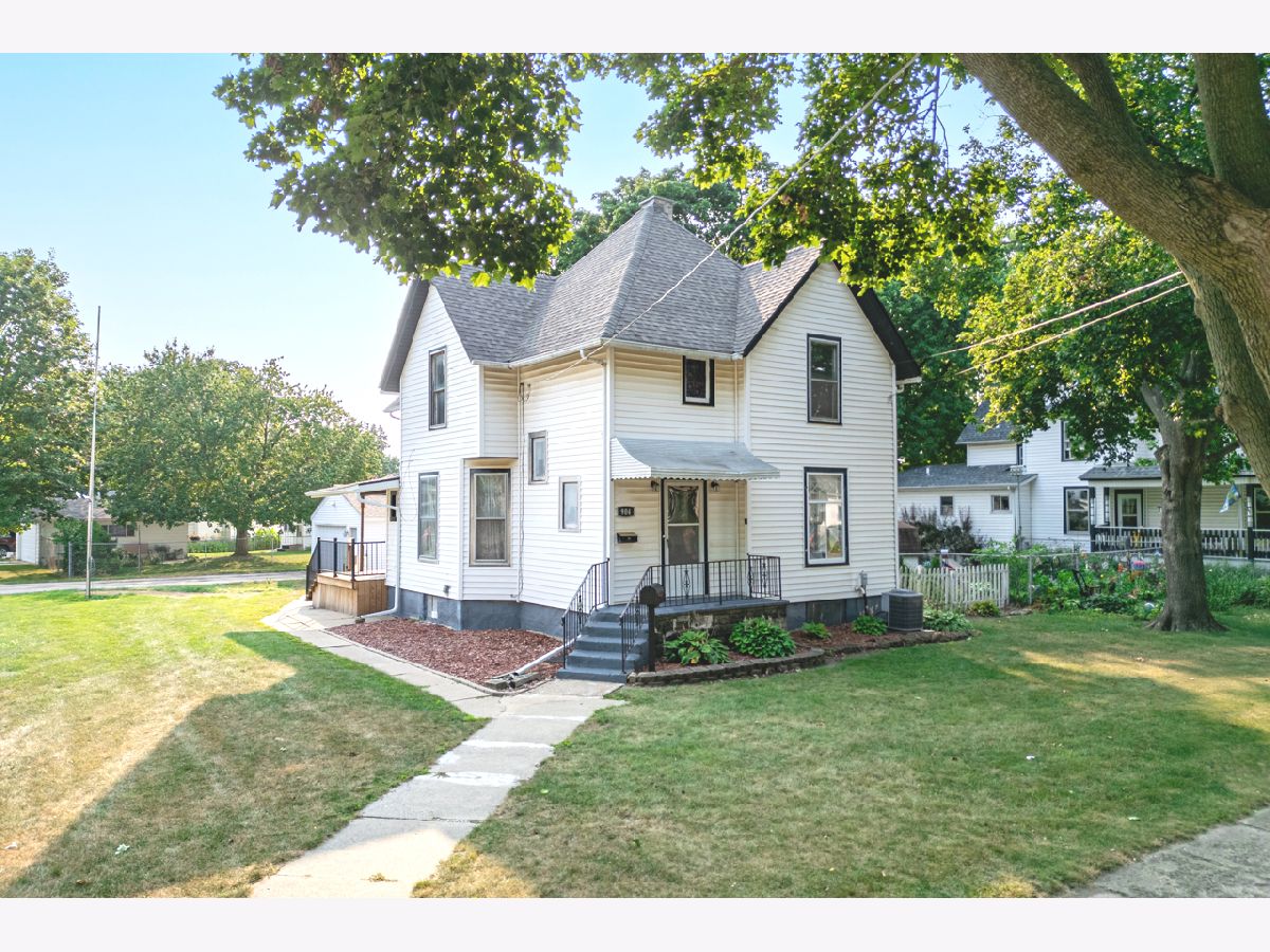  Sold Belvidere Illinois, 904 Kishwaukee