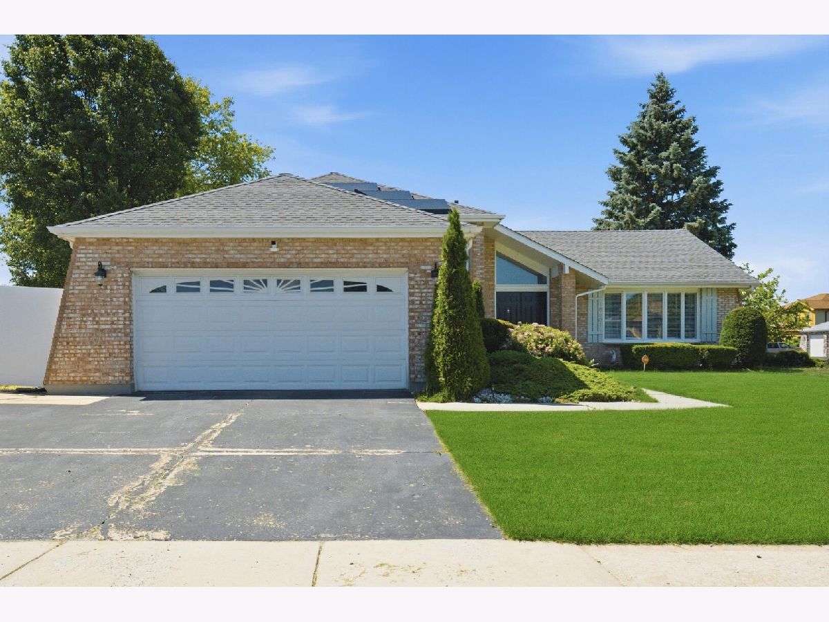  For Sale Country Club Hills Illinois, 18601 Becker Terrace