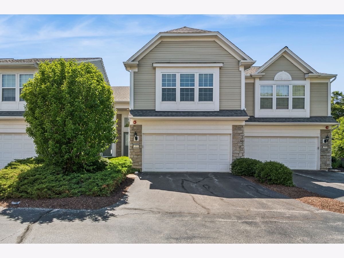 Townhomes & Homes For Sale Prescott Mill Oswego Illinois, 337 Devoe Drive