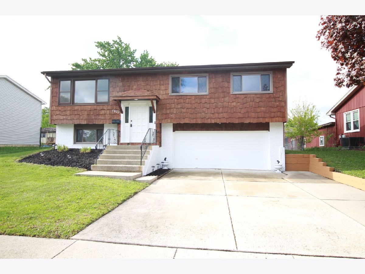  For Sale Tinley Park Illinois, 7523 Nottingham Drive