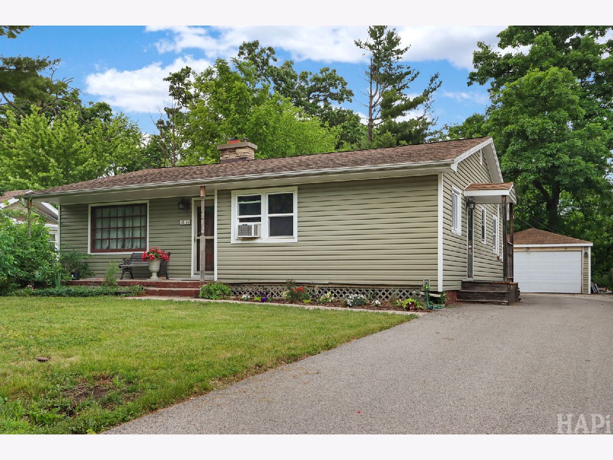 Homes For Sale Wildwood Grayslake Illinois, 18156 Timber Lane