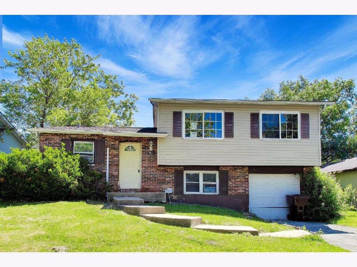  For Sale Country Club Hills Illinois, 17781 Harvard Lane