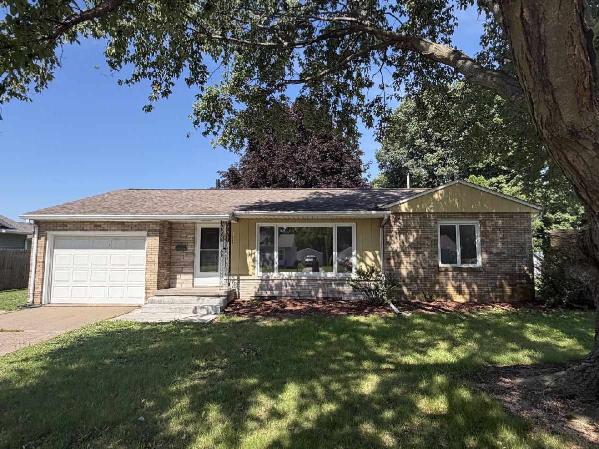  For Rent Bettendorf Iowa, 1326 14th