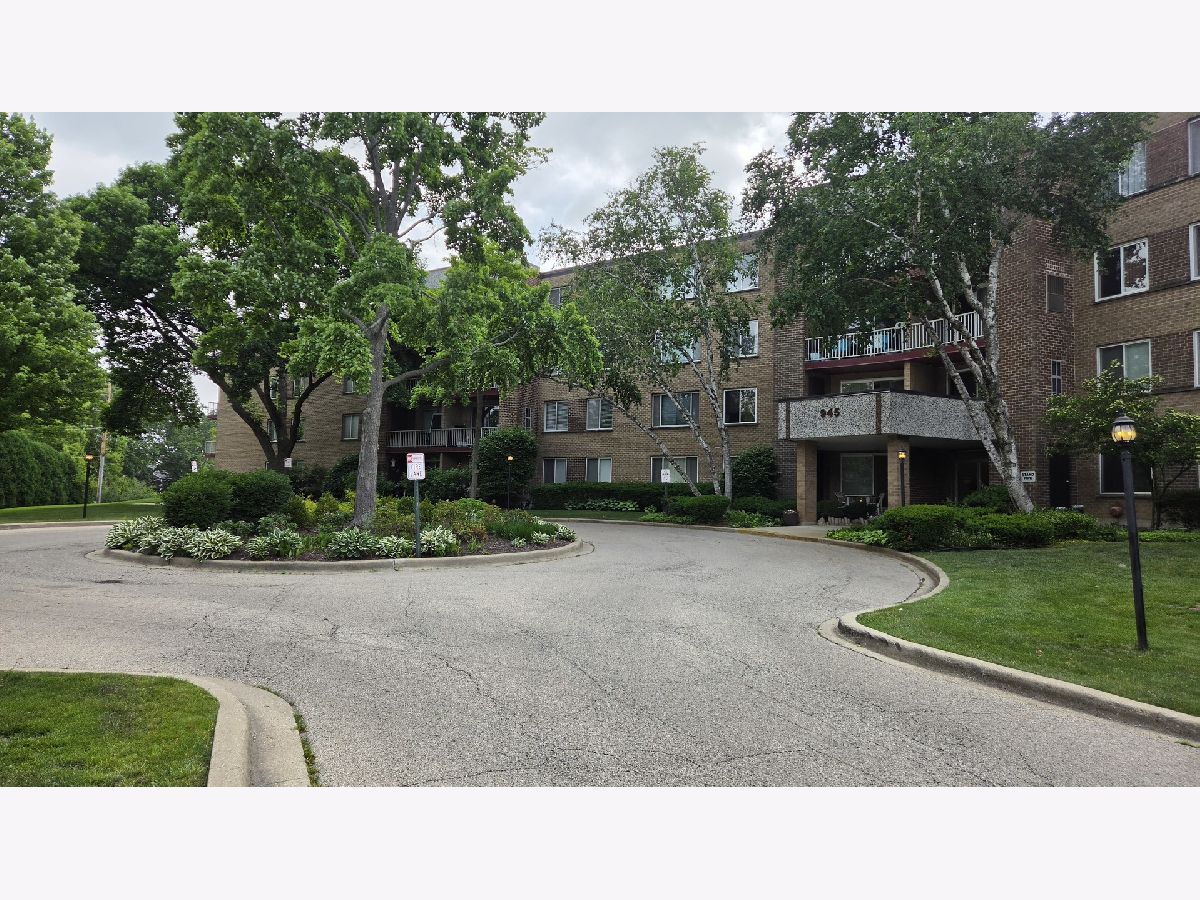  For Sale Palatine Illinois, 945 Kenilworth Avenue