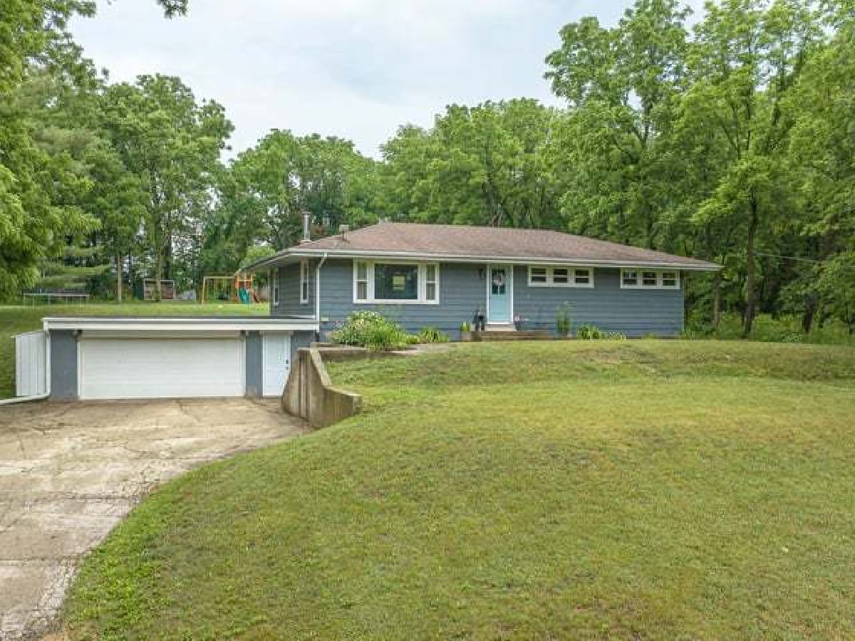  For Sale Leaf River Illinois, 7272 Il Rt 2