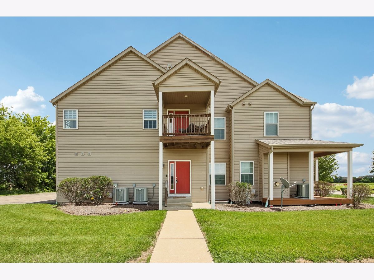  For Sale Sycamore Illinois, 661 Stonegate Drive