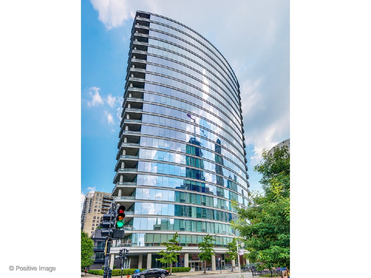  Sold Chicago Illinois, 30 Oak