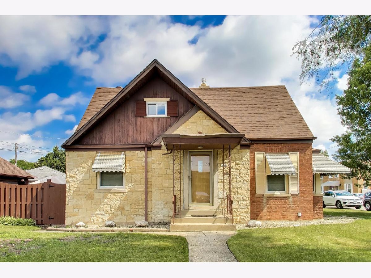  For Sale Chicago Illinois, 5300 Oconto Avenue