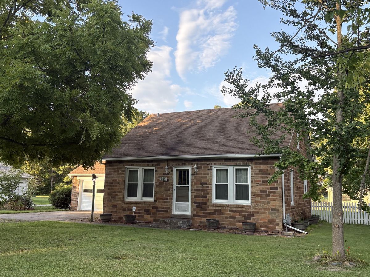  For Sale Murphysboro Illinois, 1232 Dallas Road