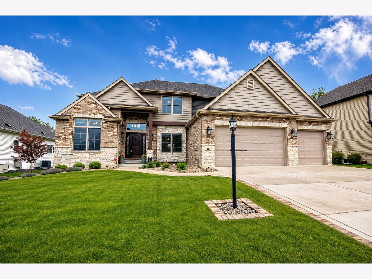  For Sale Valparaiso Indiana, 116 Ashton Lane