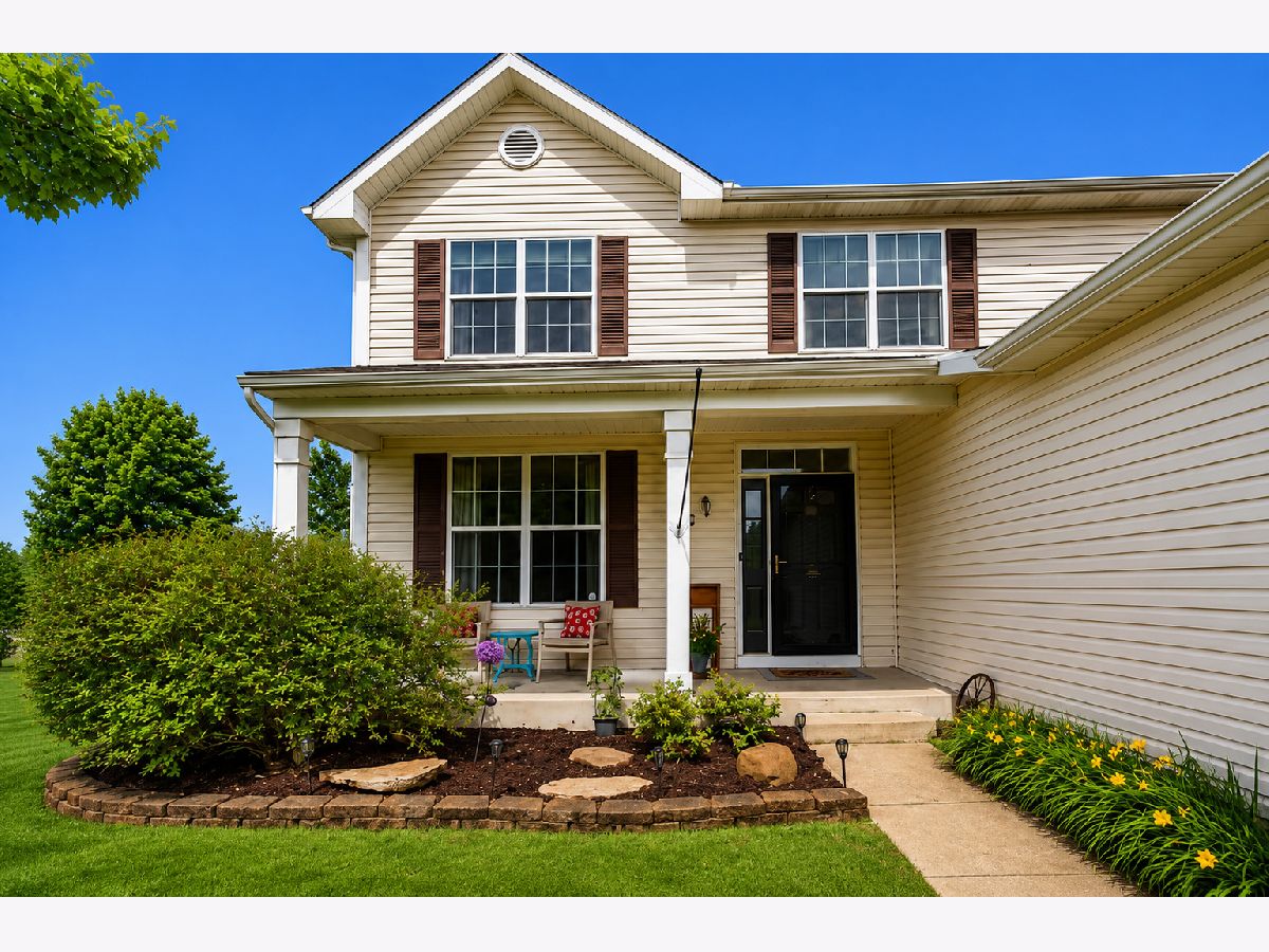 Homes For Sale Theodore's Crossing Joliet Illinois, 1535 Cambria Court