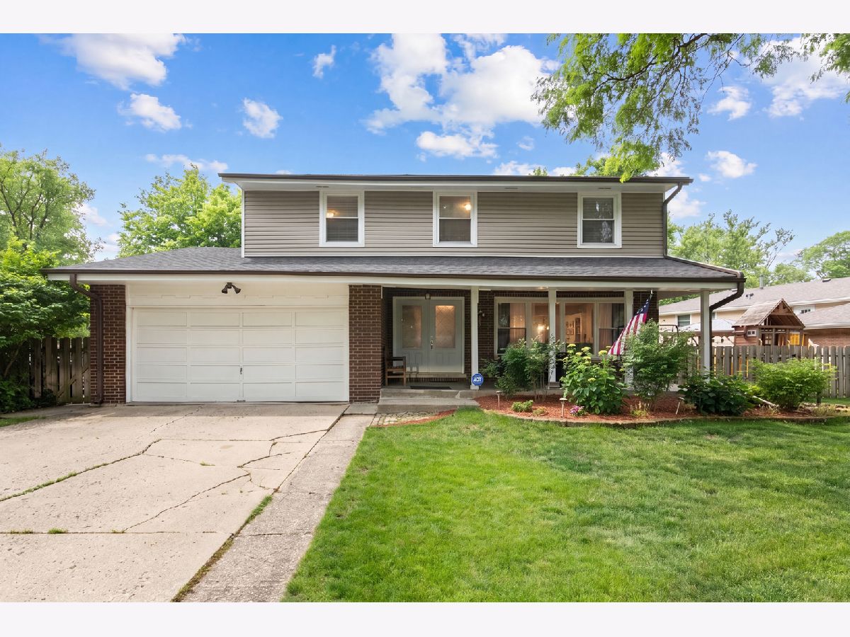  For Sale Mount Prospect Illinois, 2005 Cayuga Lane