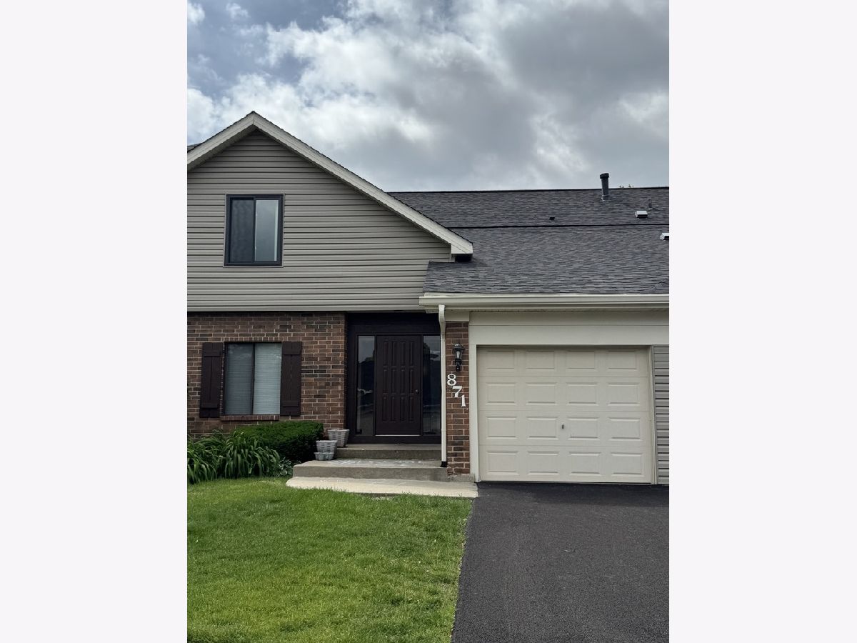  For Rent Roselle Illinois, 871 Cross Creek