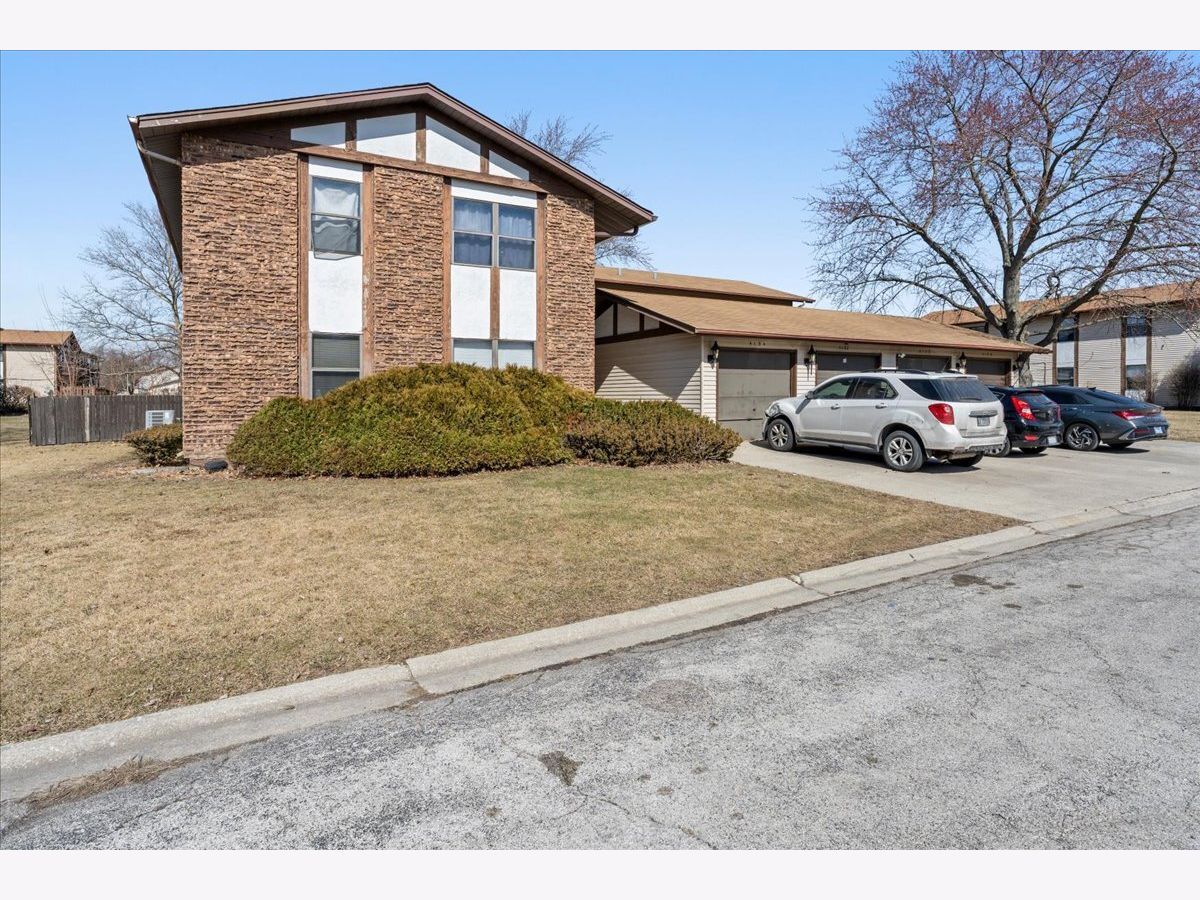  For Sale Country Club Hills Illinois, 4128 192nd Court