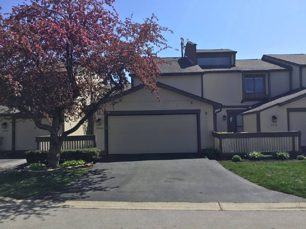  Rented Rolling Meadows Illinois, 2508 Yarrow