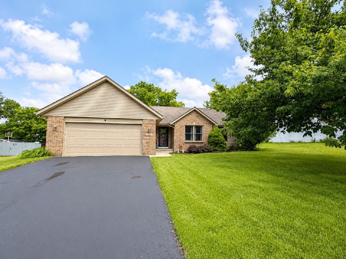  For Sale Pecatonica Illinois, 614 Moth Street