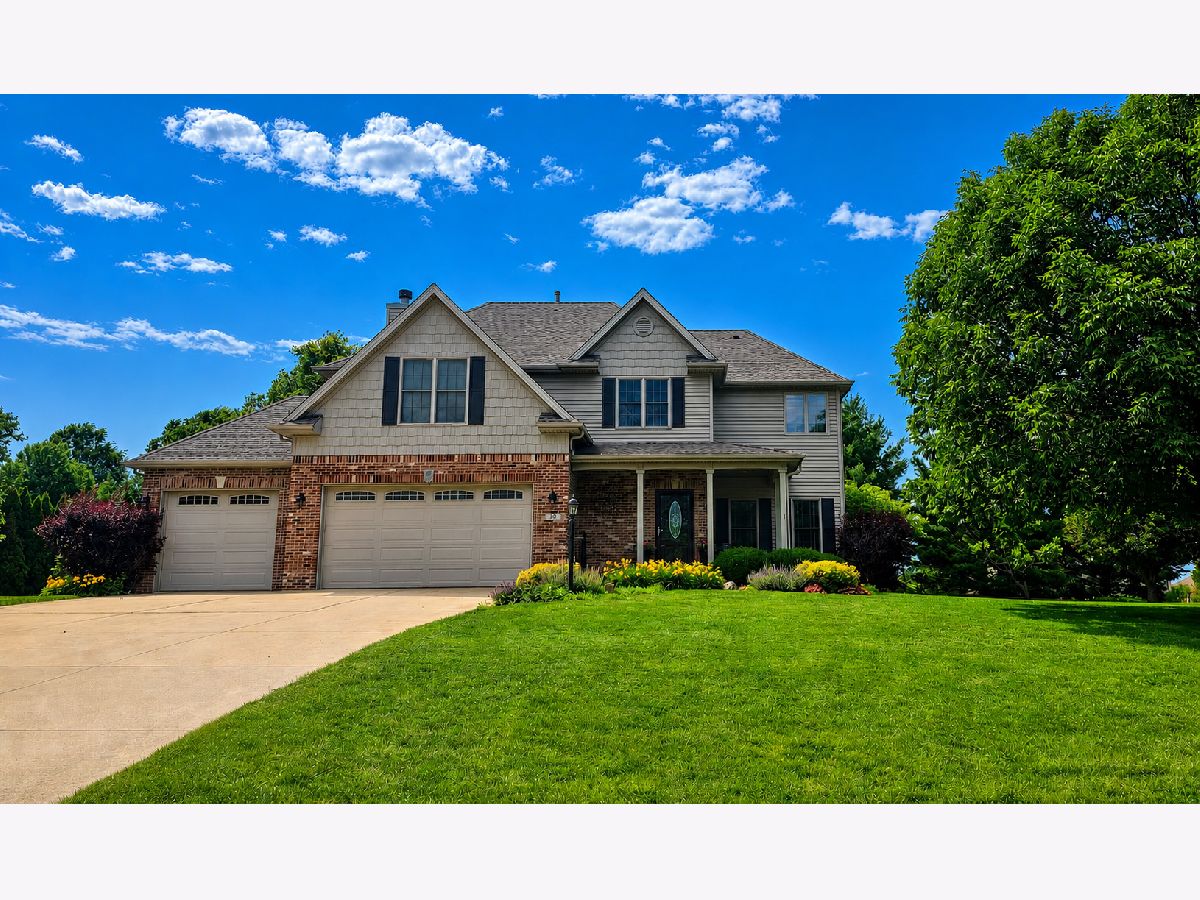  For Sale Monticello Illinois, 30 Long Grove Drive