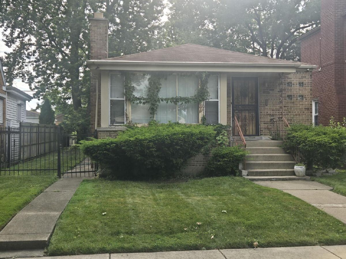  For Sale Chicago Illinois, 10928 Parnell Avenue