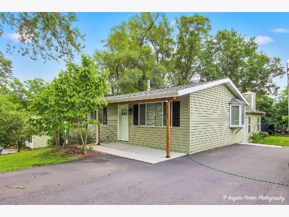  For Sale Wonder Lake Illinois, 9019 Pine Avenue