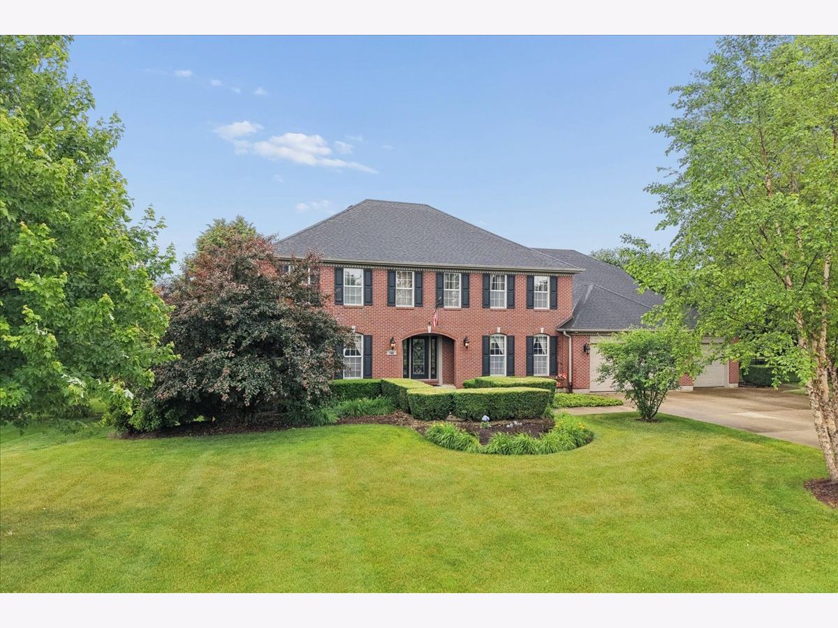  For Sale Sycamore Illinois, 740 Fairway Lane