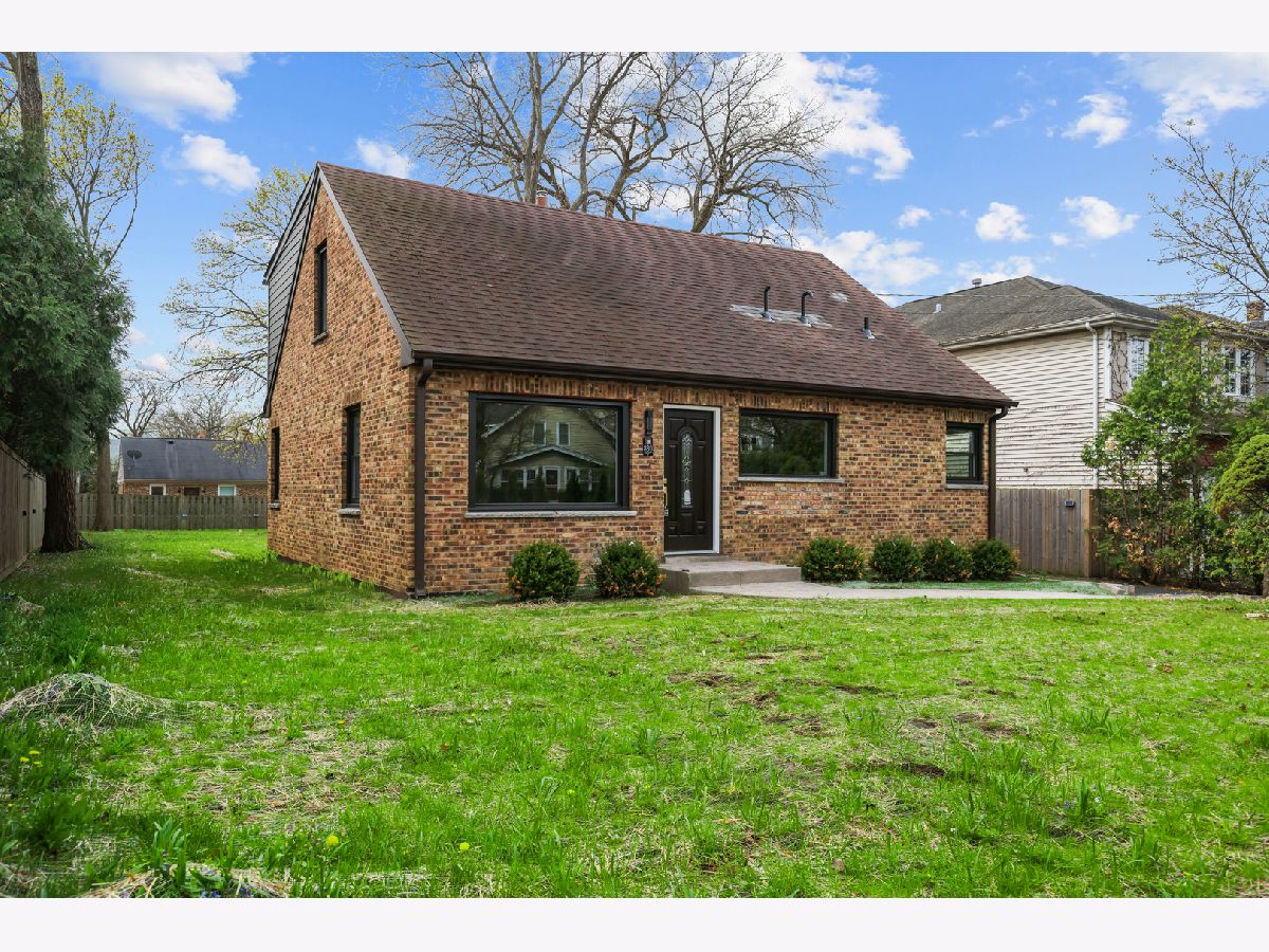  For Sale Highland Park Illinois, 830 Deerfield Road