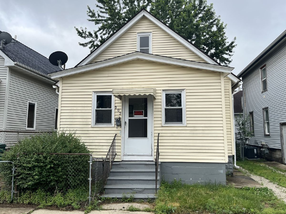  For Sale Joliet Illinois, 202 Webster Street