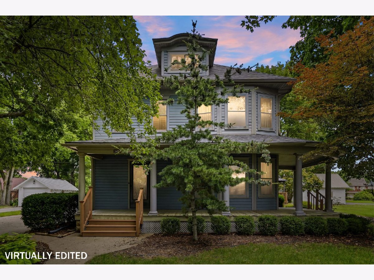  For Sale Prophetstown Illinois, 320 3rd Street