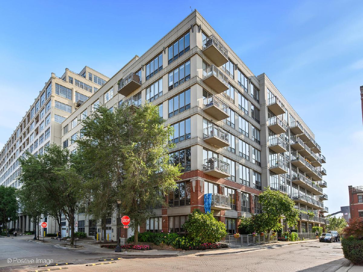  For Sale Chicago Illinois, 1000 Kingsbury Street